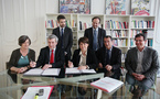 Photos de la signature de l'accord PS-MRC