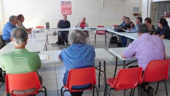 Sur le cliché, parmi les participants : (de gauche à droite) Alain Laurent, Marc Duflot, Serge Lezement, Patrick Nivet, Pascal Blanchetier, François Mas, Christine Meyer, Gérard Beillard, Ricardo Mella, Michel Le Creff; (de face) Michel Sorin, Serge Maupouet. Photographie : Jean-Luc Delcampo.