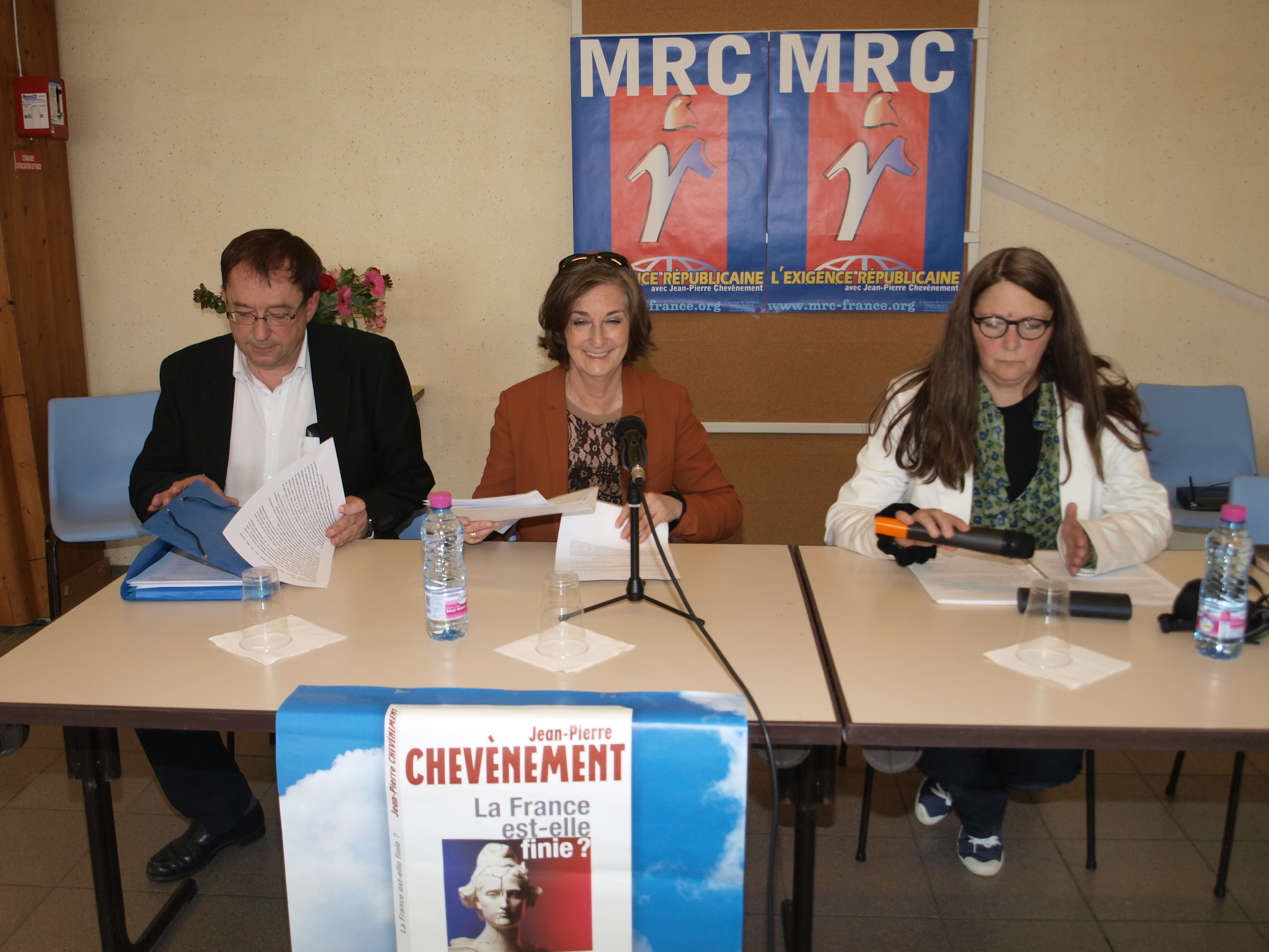 De droite à gauche Sylvie Schwarz Marie-Françoise Bechtel et Jean-Philippe Lefranc De droite à gauche Sylvie Schwarz Marie-Françoise Bechtel et Jean-Philippe Lefranc