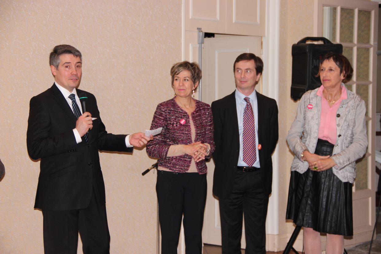 Arnaud Dellu (PS) - Sandrine Doucet (PS) - Christian Nief (MRC) - Claire Zanotti (PS) Arnaud Dellu (PS) - Sandrine Doucet (PS) - Christian Nief (MRC) - Claire Zanotti (PS)