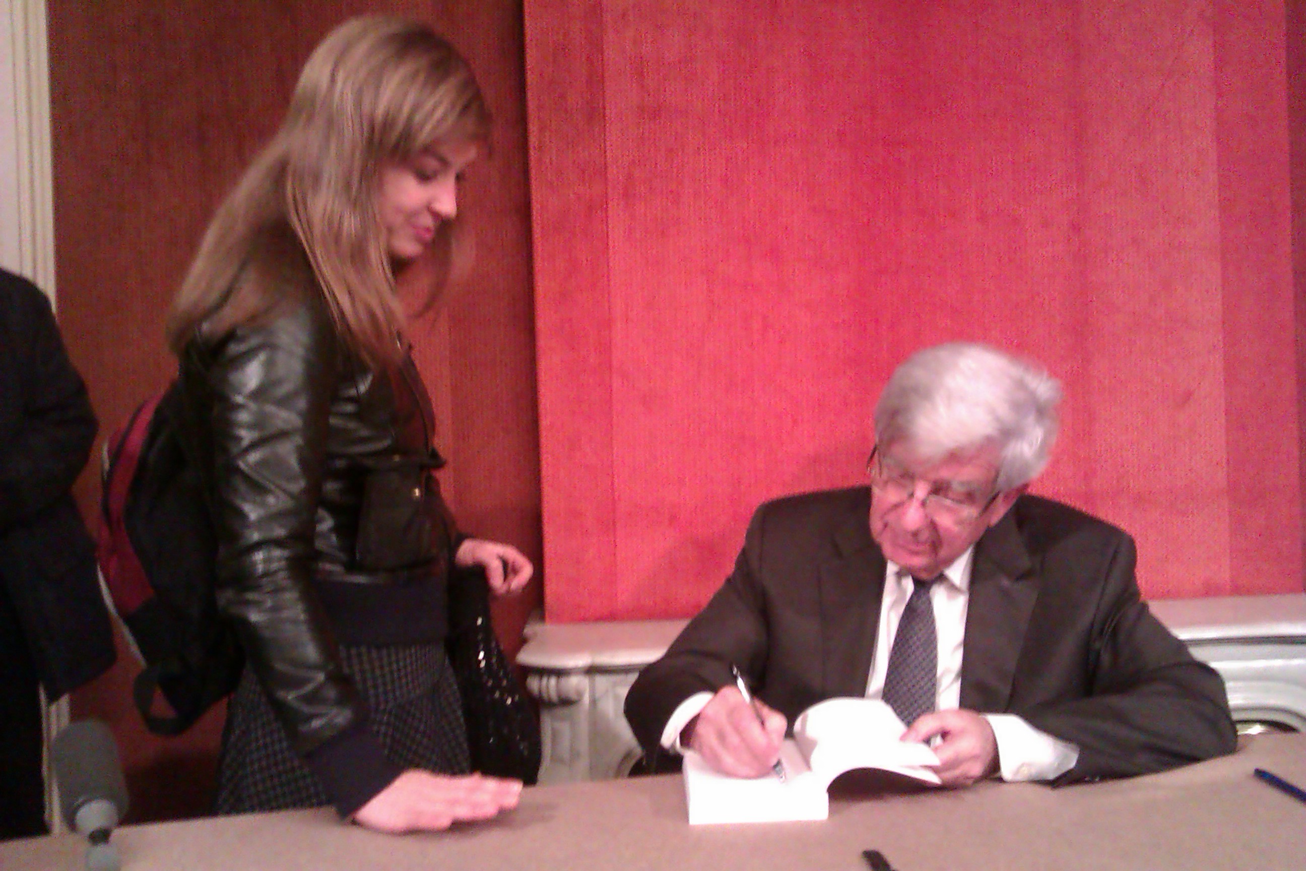 Jean-Pierre Chevènement à la rencontre des jeunes