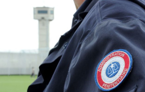 Solidarité avec les gardiens de prison Solidarité avec les gardiens de prison